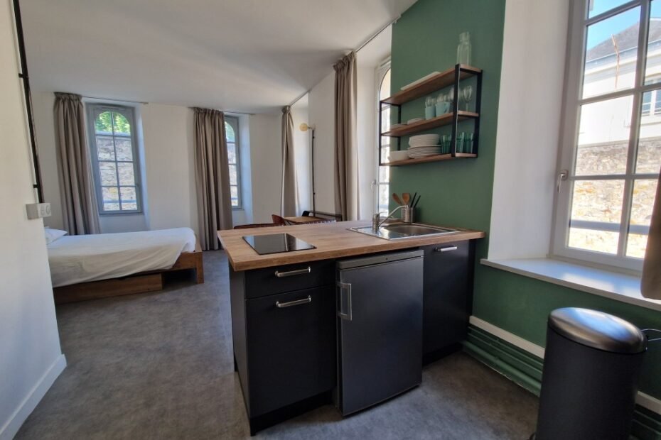 Apartment 10 (T1+) Office Studio featured image